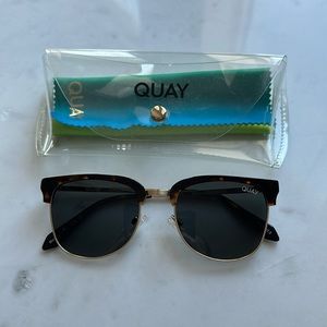Quay Evasive Wire Frame Sunglasses